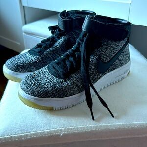 Nike Air Force One Flyknit Women’s 6.5